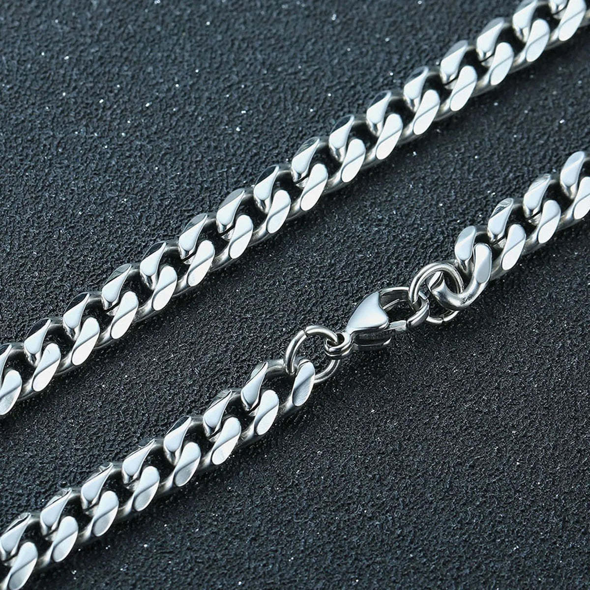 Silver chunky curb chain choker necklace